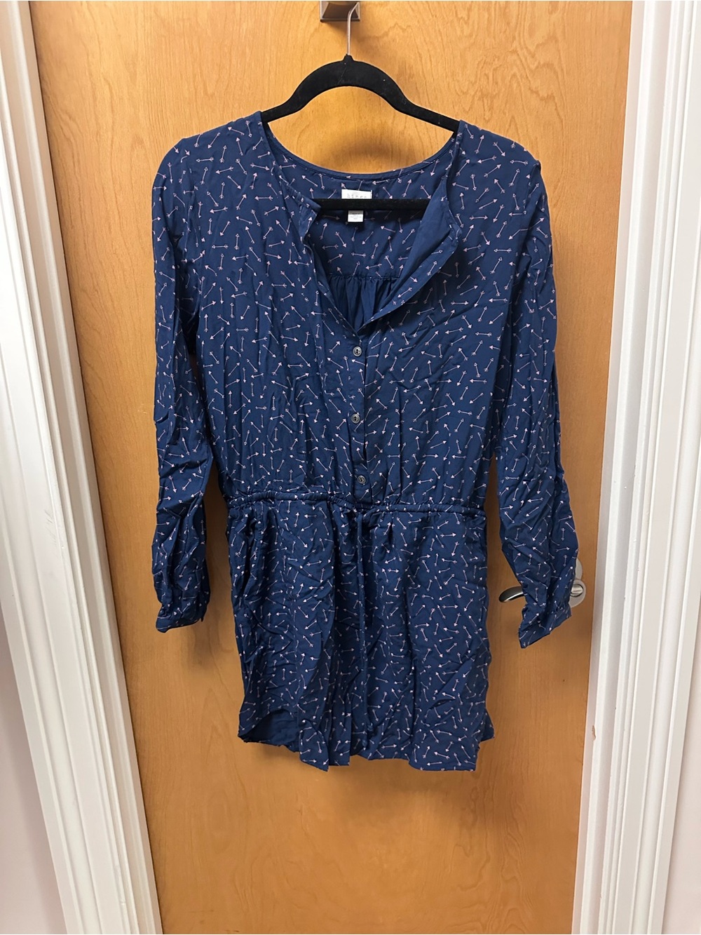 hinge Navy Blue Arrow Patterned Button-Front Tunic Dress